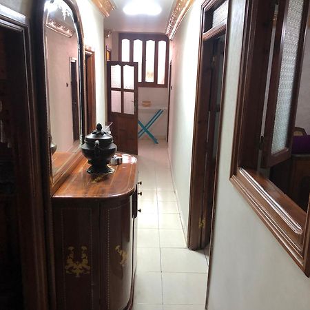 شقة توجد وسط مدينة طنجة و تتوفر على كامل التجهيزات الضرورية خاصةبالعائلات Exteriér fotografie